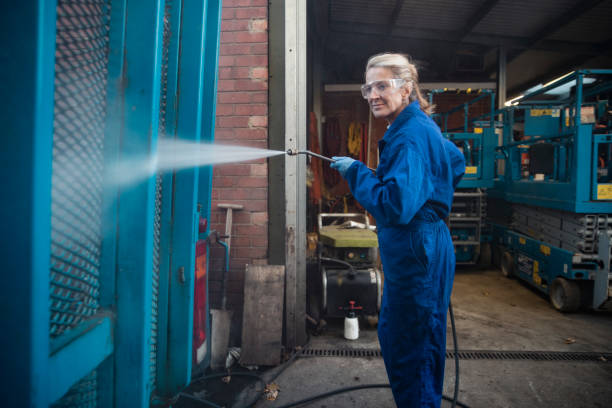 Why Choose Our Certified Pressure Washing Experts for Your Project Needs in Jamestown, TN?